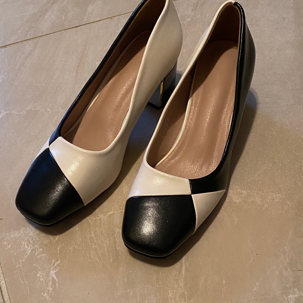 Elegant Black and Cream Women's Block Heel Shoes